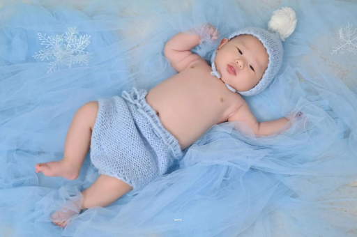 三亚宝宝不肯吸母乳怎么办